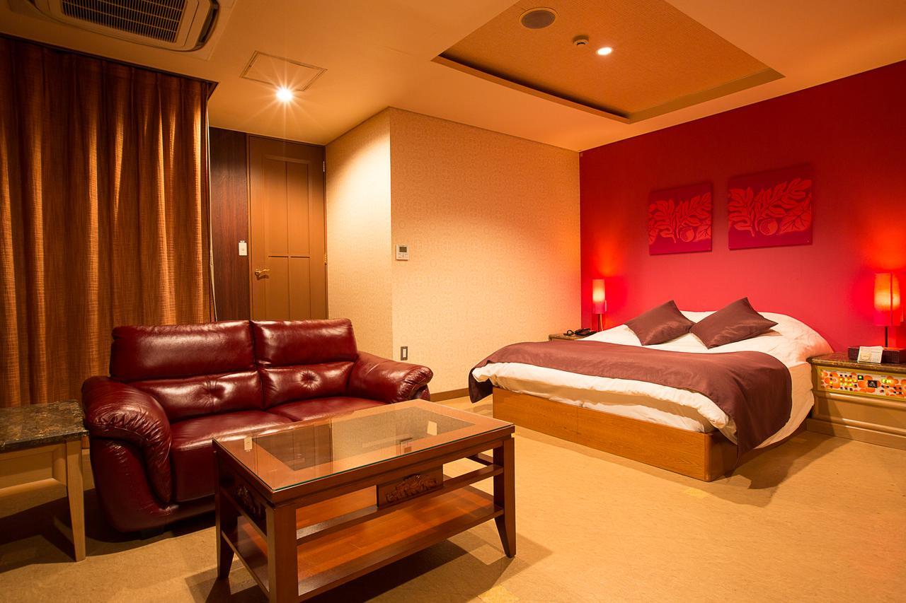 Hotel Sol (Adults Only) Фукуока Екстер'єр фото