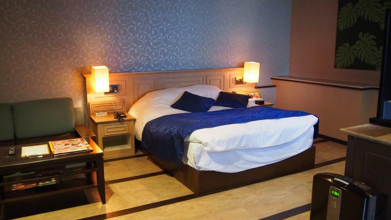 Hotel Sol (Adults Only) Фукуока Екстер'єр фото