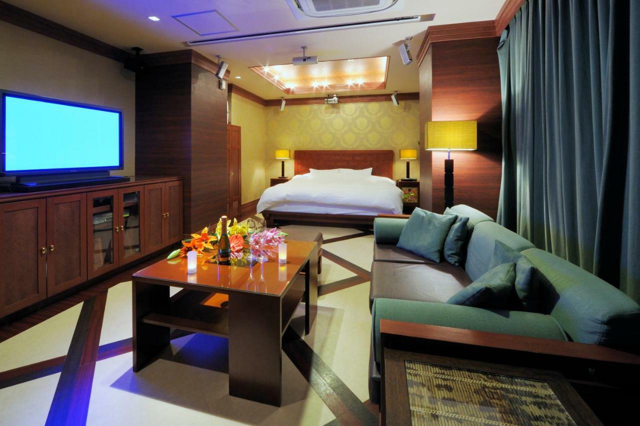 Hotel Sol (Adults Only) Фукуока Екстер'єр фото