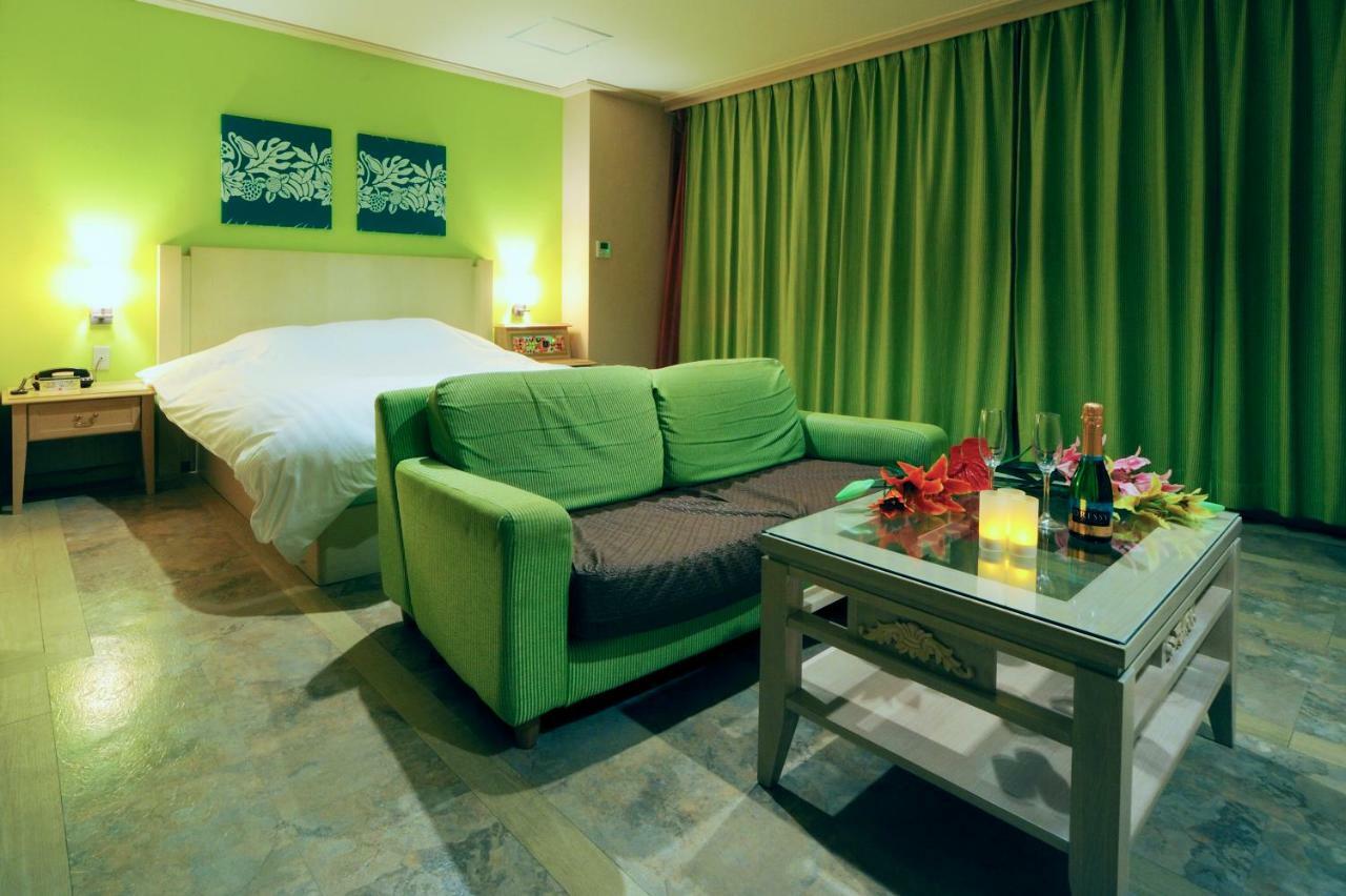 Hotel Sol (Adults Only) Фукуока Екстер'єр фото
